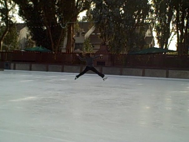 ice skating split jump