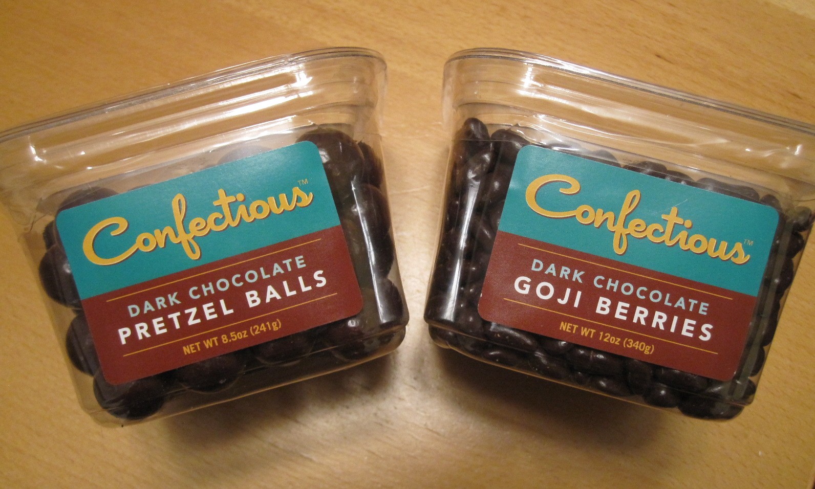 Accidentally Vegan: Confectious Chocolate Pretzels & Goji Berries!