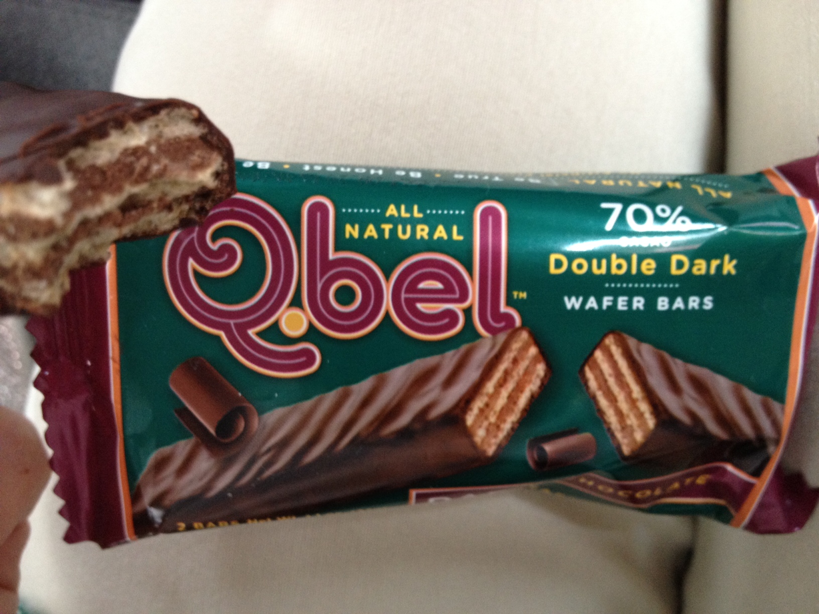Accidentally Vegan: Double Dark Chocolate Wafer Bars from Q.bel!